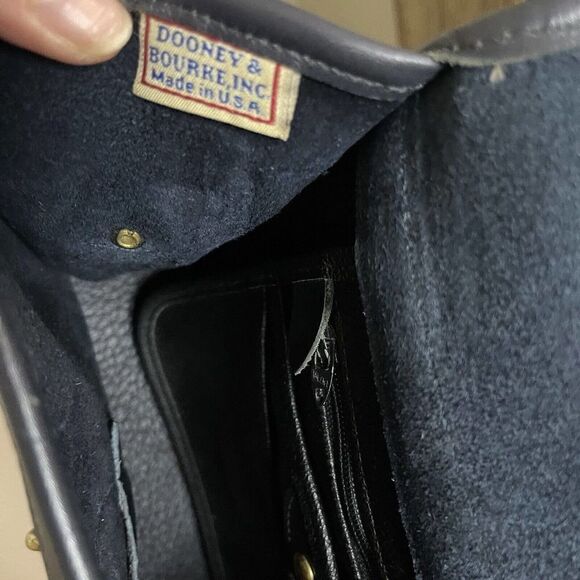 Vintage Dooney & Bourke blue black arrowhead essex leather shoulder cross body - Picture 15 of 16